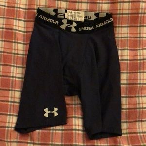 Small Under Armour compression shorts